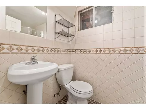 7696 E Napa Pl, Denver, CO 80237 photo 34