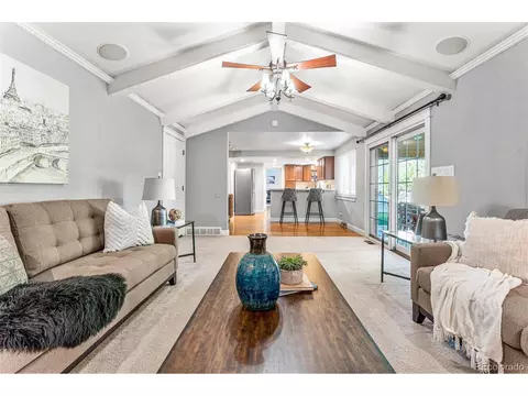 7696 E Napa Pl, Denver, CO 80237 photo 21