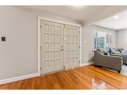 7696 E Napa Pl, Denver, CO 80237 photo 5