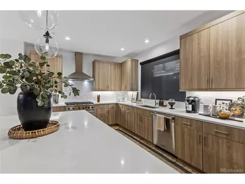 Kitchen - 2475 Walnut St, Boulder, CO 80302 photo 7 of 8