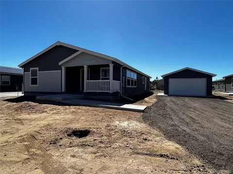 115 Juniper Cir, Log Lane Village, CO 80705