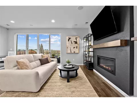 27491 E 10th Dr, Aurora, CO 80018 photo 17