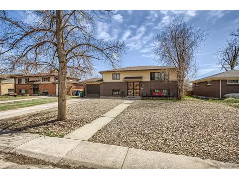 3048 Zion St, Aurora, CO 80011