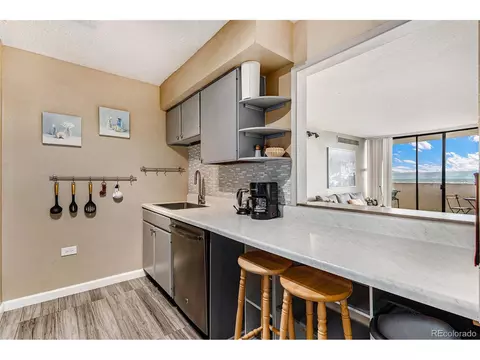 1020 15th St #36A, Denver, CO 80202