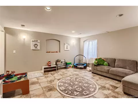19539 E Crestridge Cir, Centennial, CO 80015 photo 31