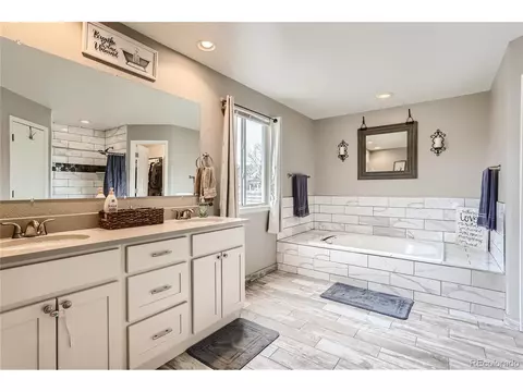 19539 E Crestridge Cir, Centennial, CO 80015 photo 24
