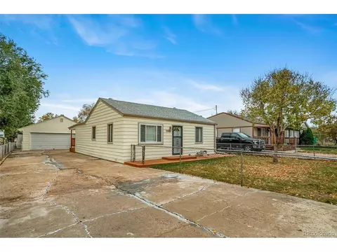 3080 W Longfellow Pl, Denver, CO 80221