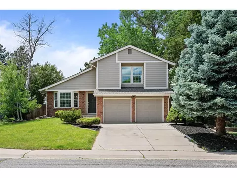 8247 S Syracuse Ct, Centennial, CO 80112