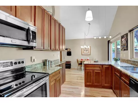 23 S Eagle Cir, Aurora, CO 80012 photo 13