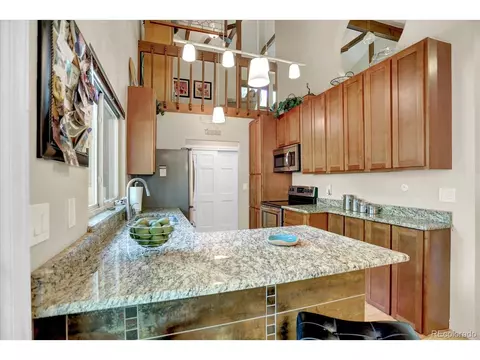 23 S Eagle Cir, Aurora, CO 80012 photo 2