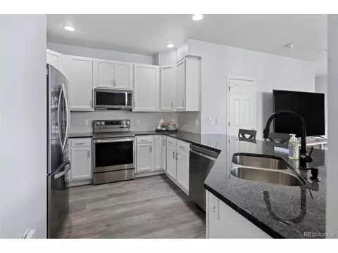9727 Dexter Ln, Thornton, CO 80229 photo 10