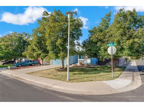 17652 E Brown Cir, Aurora, CO 80013 photo 2