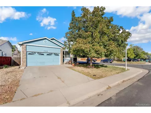 17652 E Brown Cir, Aurora, CO 80013 photo 3