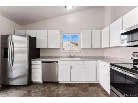 17652 E Brown Cir, Aurora, CO 80013 photo 9