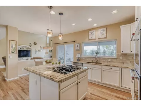 Kitchen - 19548 E Powers Pl, Aurora, CO 80015 photo 2 of 4