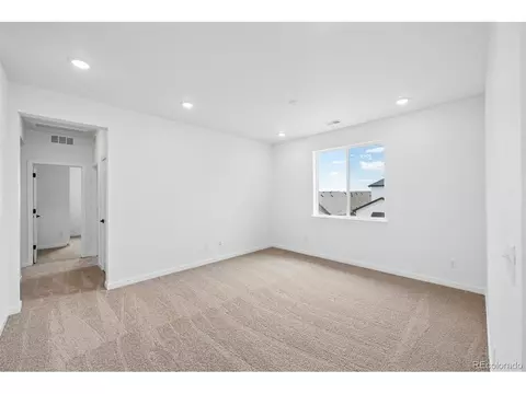Bedroom - 5588 Tamarack Ave, Longmont, CO 80504 photo 2 of 6