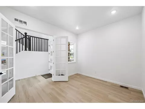 Entry Way - 5588 Tamarack Ave, Longmont, CO 80504 photo 2 of 2