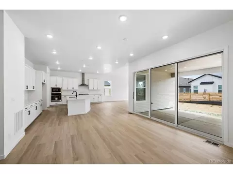 Living - 5588 Tamarack Ave, Longmont, CO 80504 photo 1 of 2