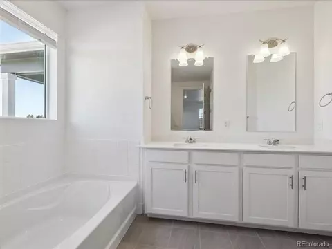 1850 Sawtooth Mountain Dr, Berthoud, CO 80513 photo 11
