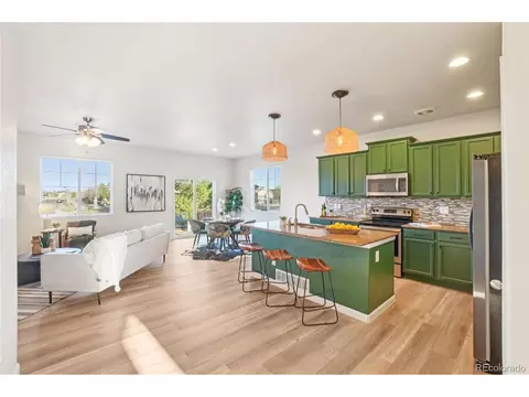 59 S Millbrook St, Aurora, CO 80018
