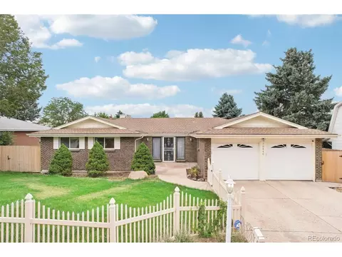 10840 W 71st Pl, Arvada, CO 80004