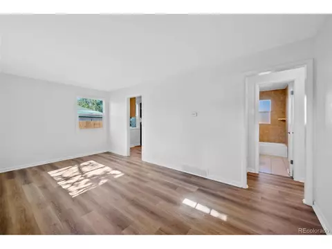 845 Moline St, Aurora, CO 80010 photo 9
