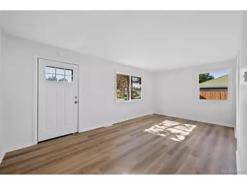 845 Moline St, Aurora, CO 80010 photo 10