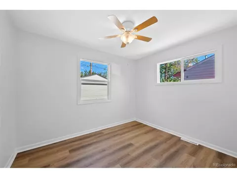 845 Moline St, Aurora, CO 80010 photo 14