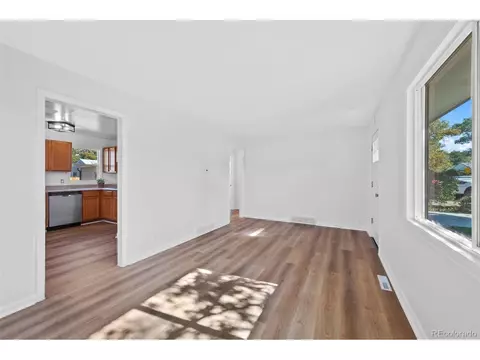 845 Moline St, Aurora, CO 80010 photo 8