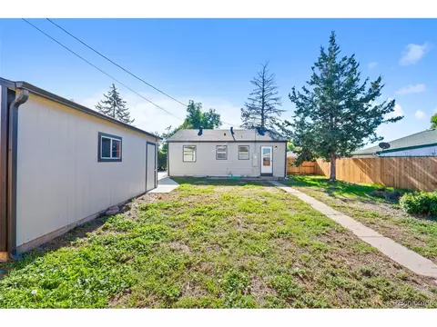 845 Moline St, Aurora, CO 80010 photo 18