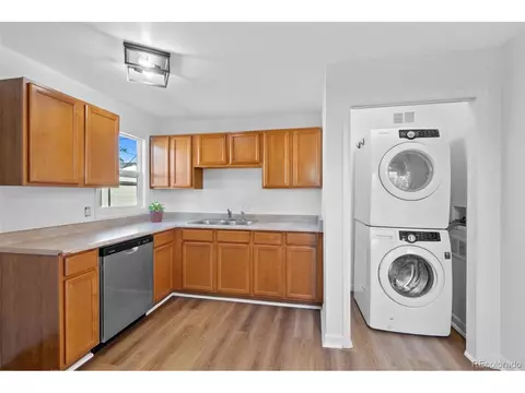 845 Moline St, Aurora, CO 80010 photo 4