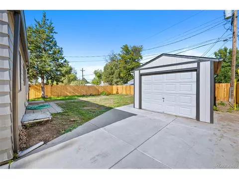 845 Moline St, Aurora, CO 80010 photo 19