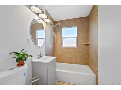 845 Moline St, Aurora, CO 80010 photo 11