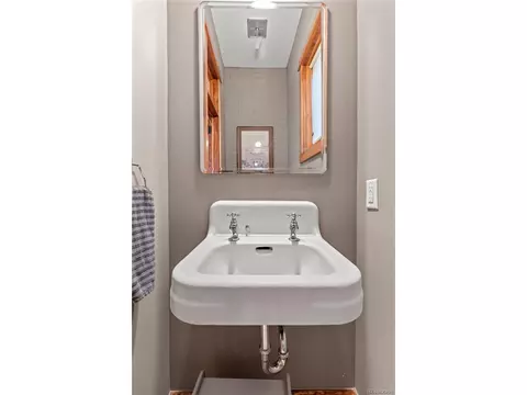 2447 Hooker St, Denver, CO 80211 photo 18