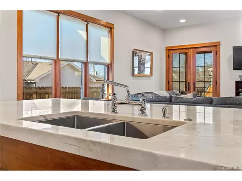 2447 Hooker St, Denver, CO 80211 photo 15