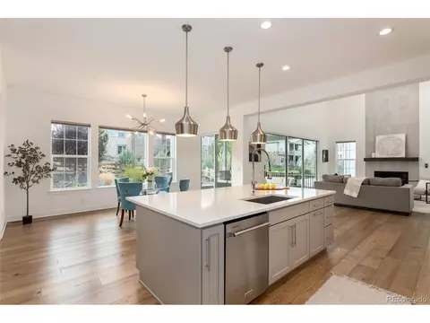 6689 S Vandriver Way, Aurora, CO 80016