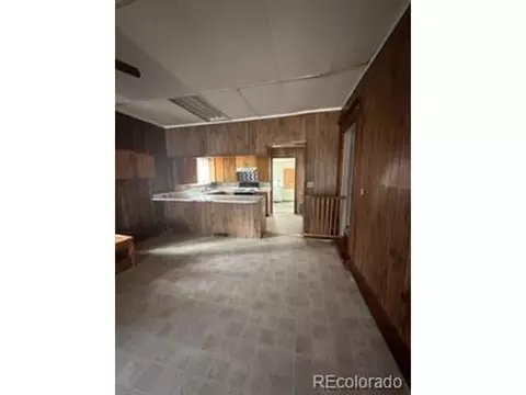 400 Ash St, La Junta, CO 81050 photo 2