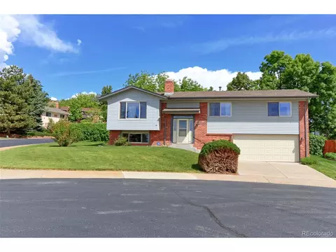 1530 S Arbutus Pl, Lakewood, CO 80228