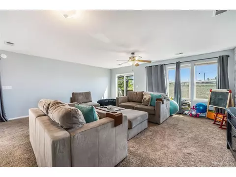 2236 E 109th Dr, Northglenn, CO 80233 photo 9