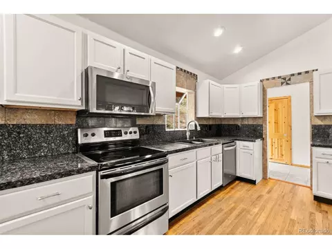 Kitchen - 202 Badger Ln, Bailey, CO 80421 photo 3 of 4