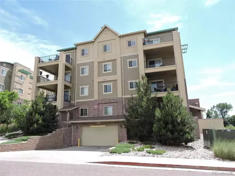 1062 Rockhurst Dr #105, Highlands Ranch, CO 80129