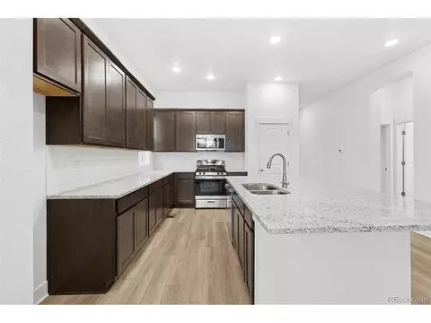 21047 E 62nd Dr, Aurora, CO 80019 photo 9