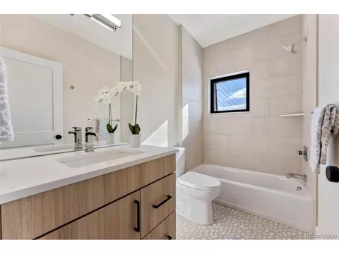 4015 E 18th Ave, Denver, CO 80220 photo 33