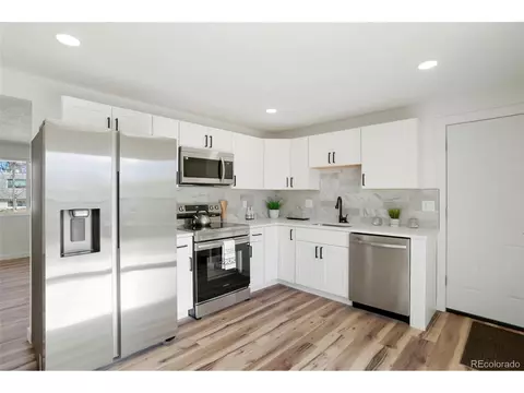 23 University Dr, Longmont, CO 80503