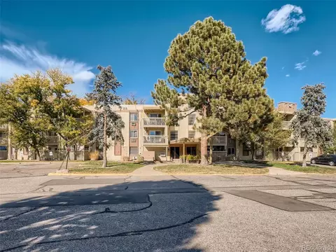 1300 S Parker Rd #304, Denver, CO 80231