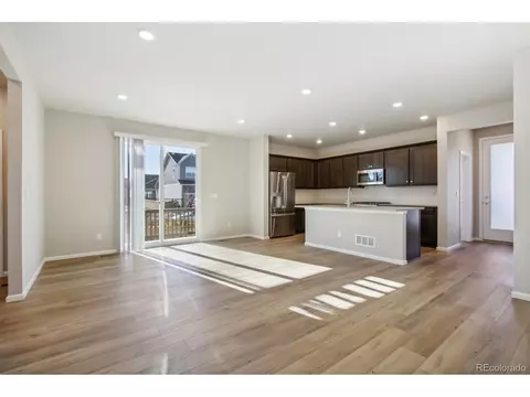 21185 E 62nd Ave, Aurora, CO 80019 photo 4