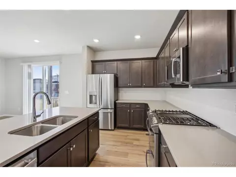 21185 E 62nd Ave, Aurora, CO 80019 photo 2