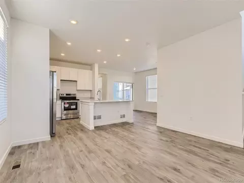 520 Kiowa Ave, Bennett, CO 80102 photo 8