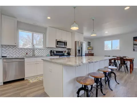 Kitchen - 13673 Libra Ct, Littleton, CO 80124 photo 4 of 8