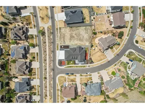 8069 S Blackstone Pkwy, Aurora, CO 80016